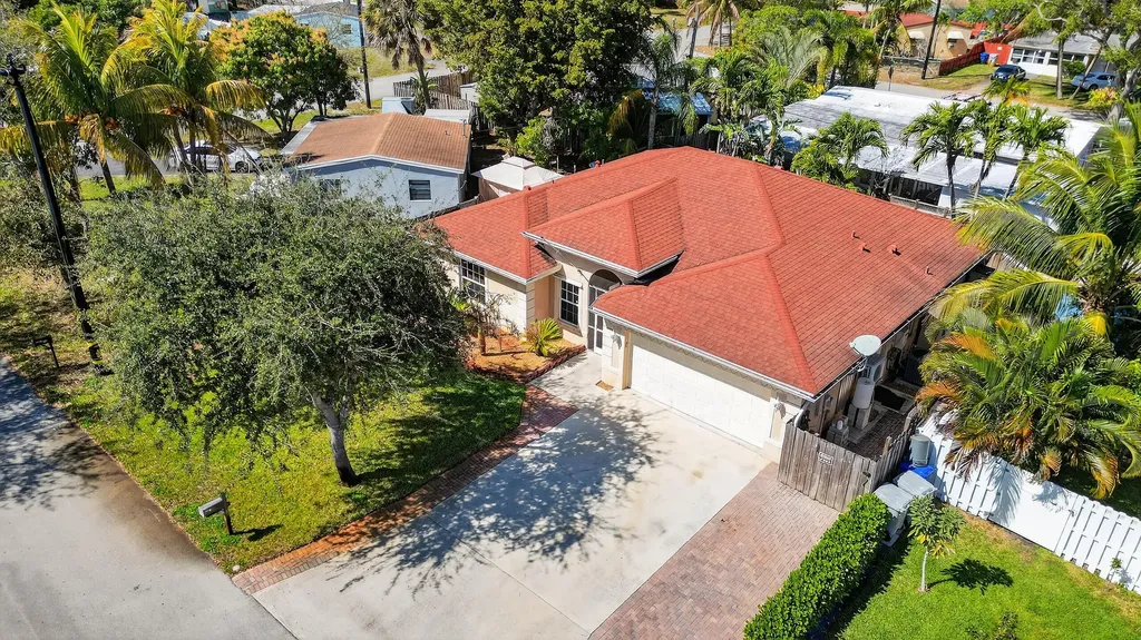 1383 NE 27th Street Pompano Beach FL 33064