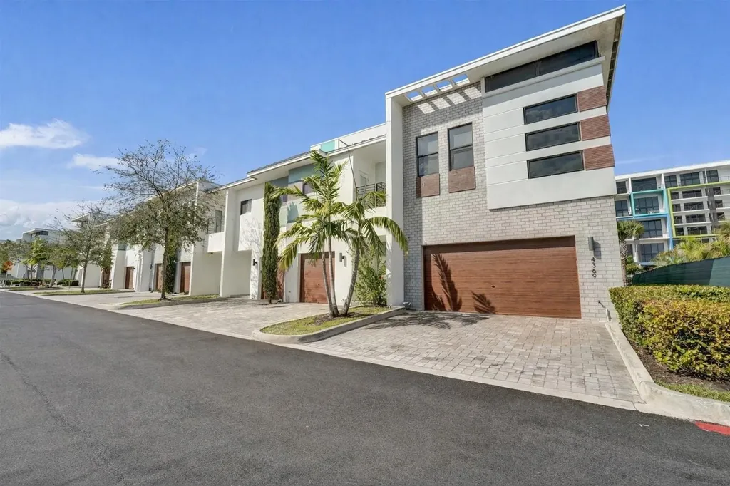 4369 NW 9th Street Plantation FL 33317