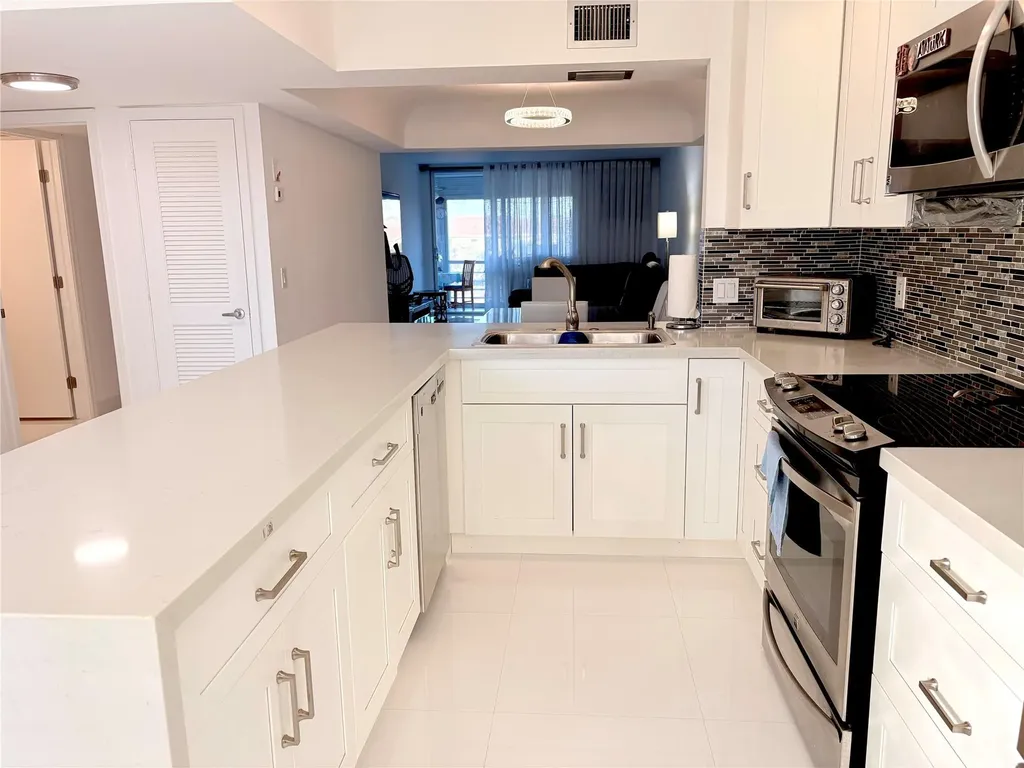 23099 Barwood Lane Boca Raton FL 33428