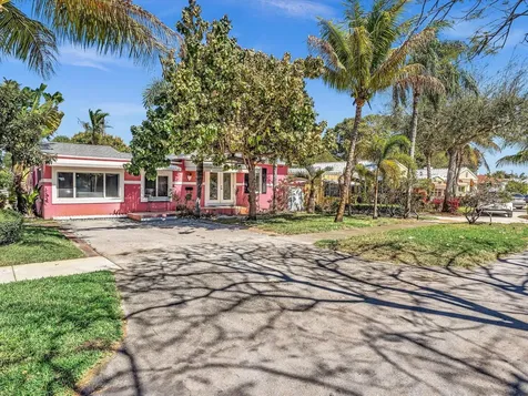1835 Roosevelt Street Hollywood FL 33020