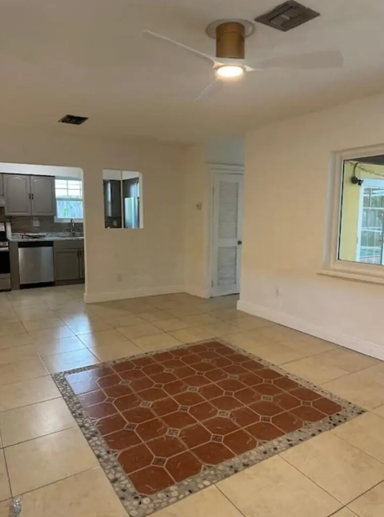 Hollywood FL 33024