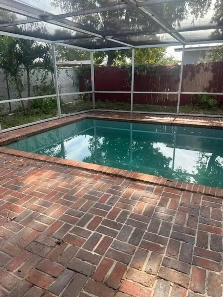 Hollywood FL 33024