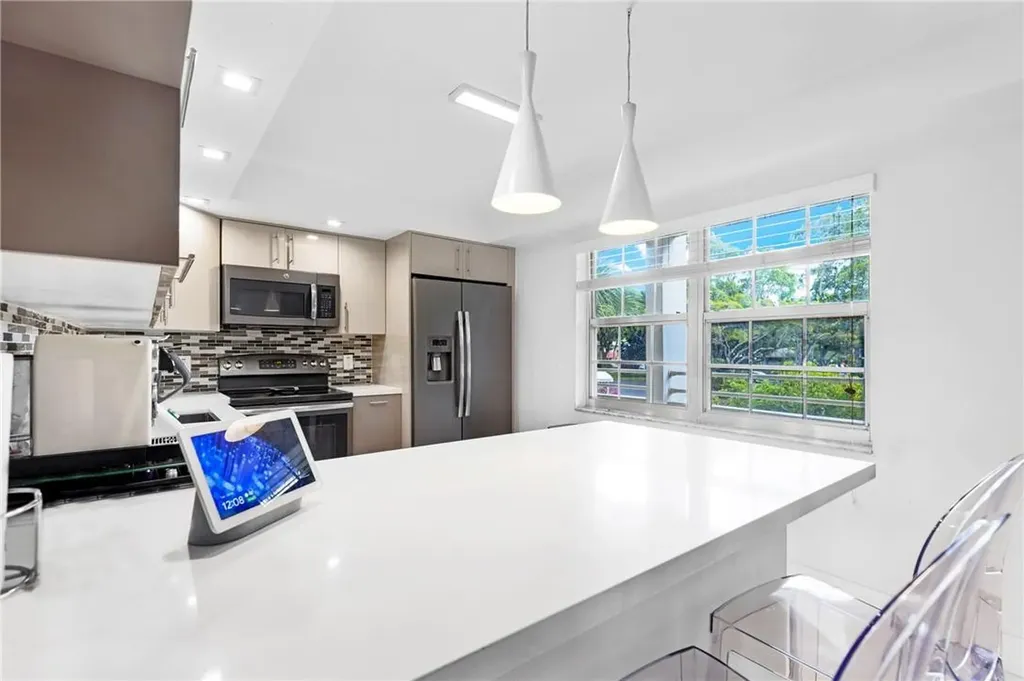805 Cypress Boulevard Pompano Beach FL 33069