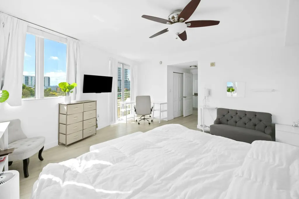 1830 Radius Drive Hollywood FL 33020
