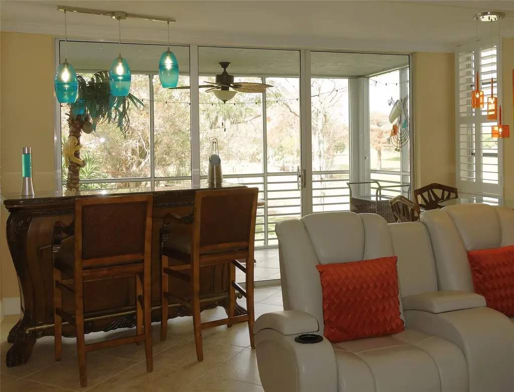 625 Oaks Drive Pompano Beach FL 33069