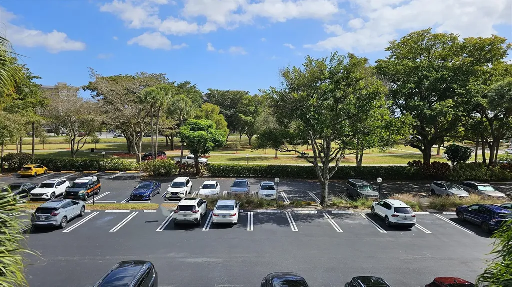 625 Oaks Drive Pompano Beach FL 33069