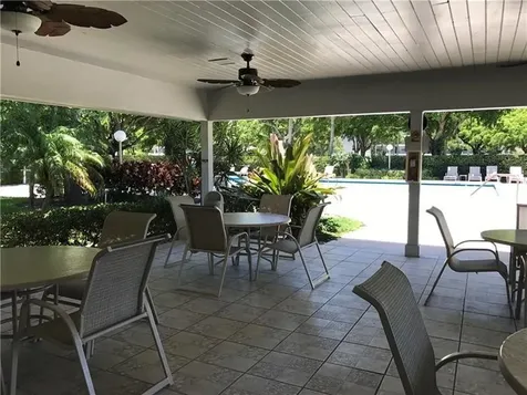 625 Oaks Drive Pompano Beach FL 33069