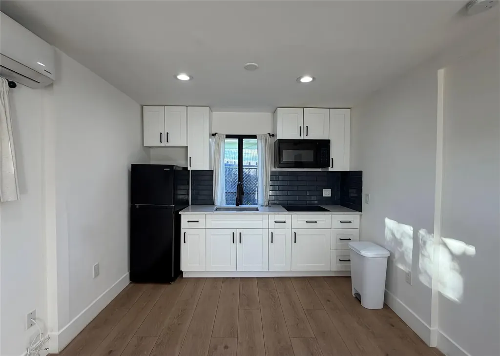 1230 S Federal Highway Lake Worth Beach FL 33460