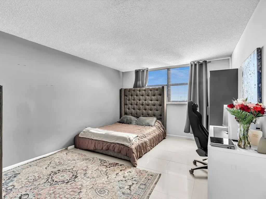 1266 S Military Trail Deerfield Beach FL 33442