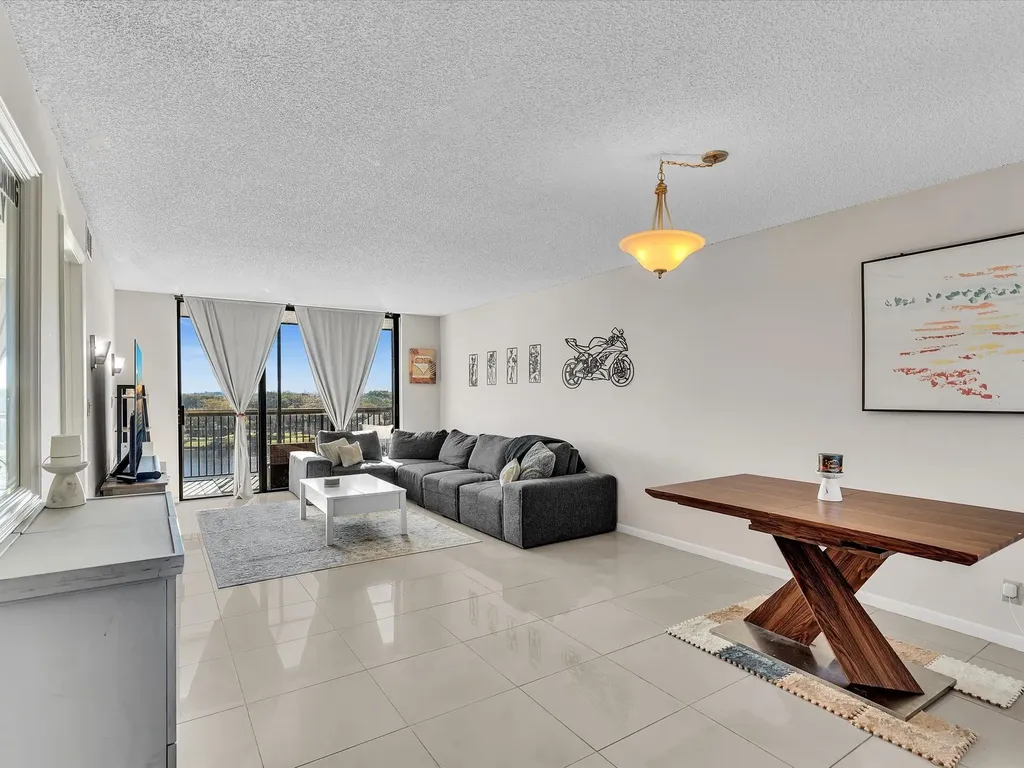 1266 S Military Trail Deerfield Beach FL 33442