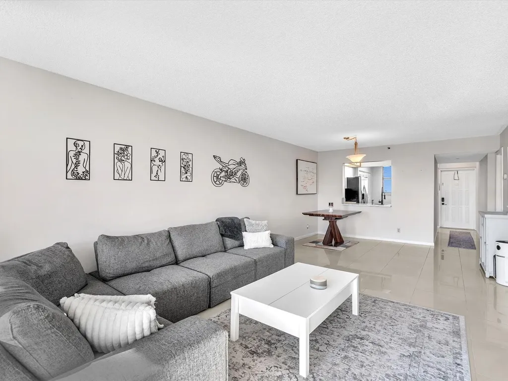 1266 S Military Trail Deerfield Beach FL 33442