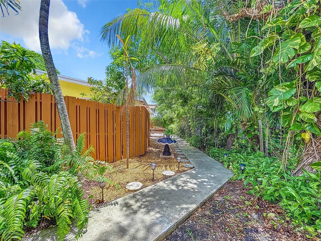 1478 NE 34th Court Oakland Park FL 33334