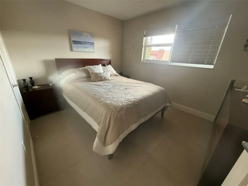 2791 N Pine Island Road Sunrise FL 33322