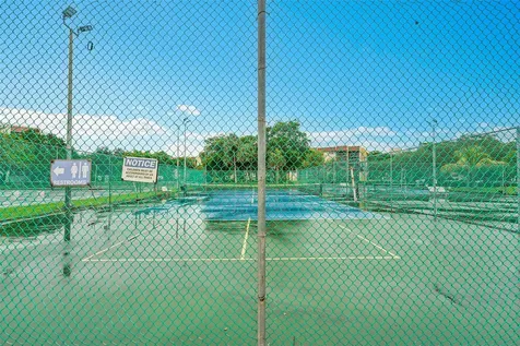 7041 Environ Boulevard Lauderhill FL 33319