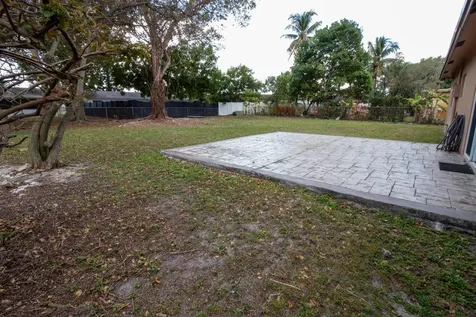 6860 Broadmoor North Lauderdale FL 33068