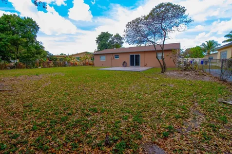 6860 Broadmoor North Lauderdale FL 33068