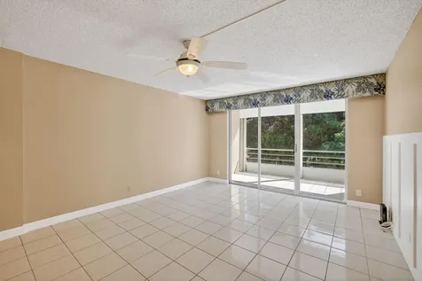 4898 NW 29th Court Lauderdale Lakes FL 33313