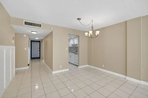 4898 NW 29th Court Lauderdale Lakes FL 33313