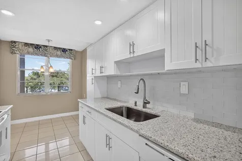 4898 NW 29th Court Lauderdale Lakes FL 33313
