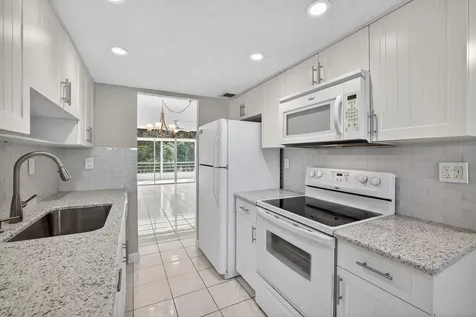 4898 NW 29th Court Lauderdale Lakes FL 33313