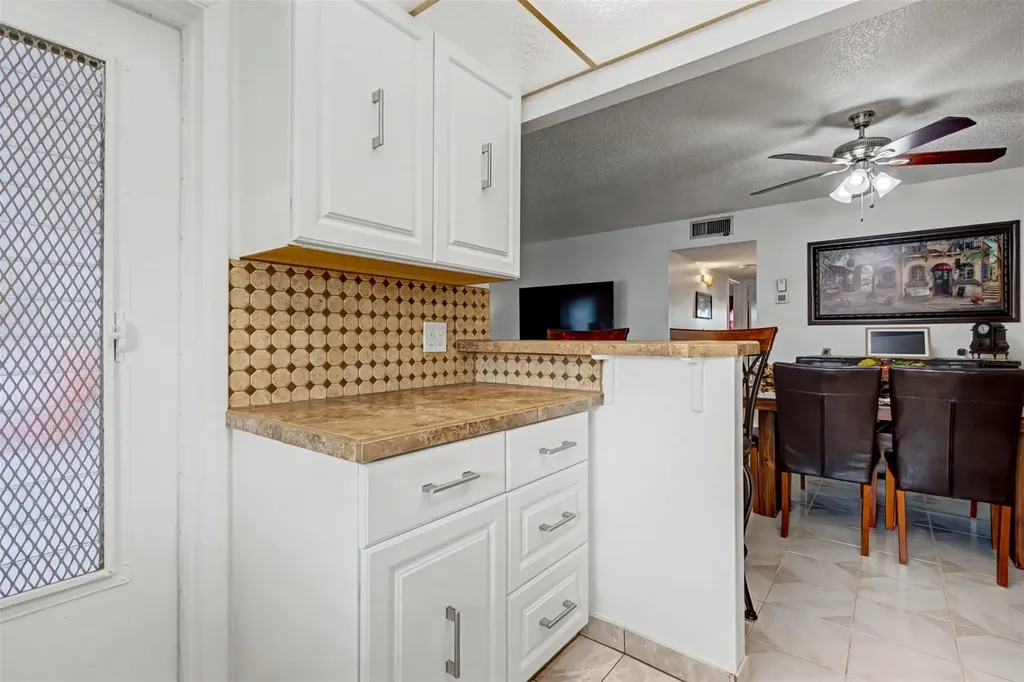 5300 Washington Street Hollywood FL 33021