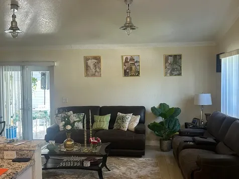 1281 SW 85th Avenue Pembroke Pines FL 33025