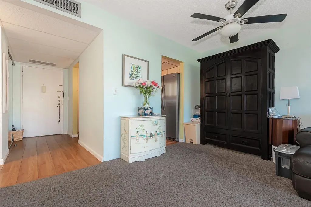 2751 Taft Street Hollywood FL 33020