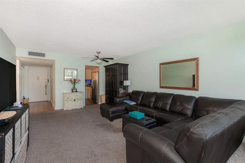 2751 Taft Street Hollywood FL 33020