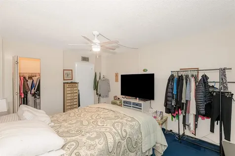 2751 Taft Street Hollywood FL 33020