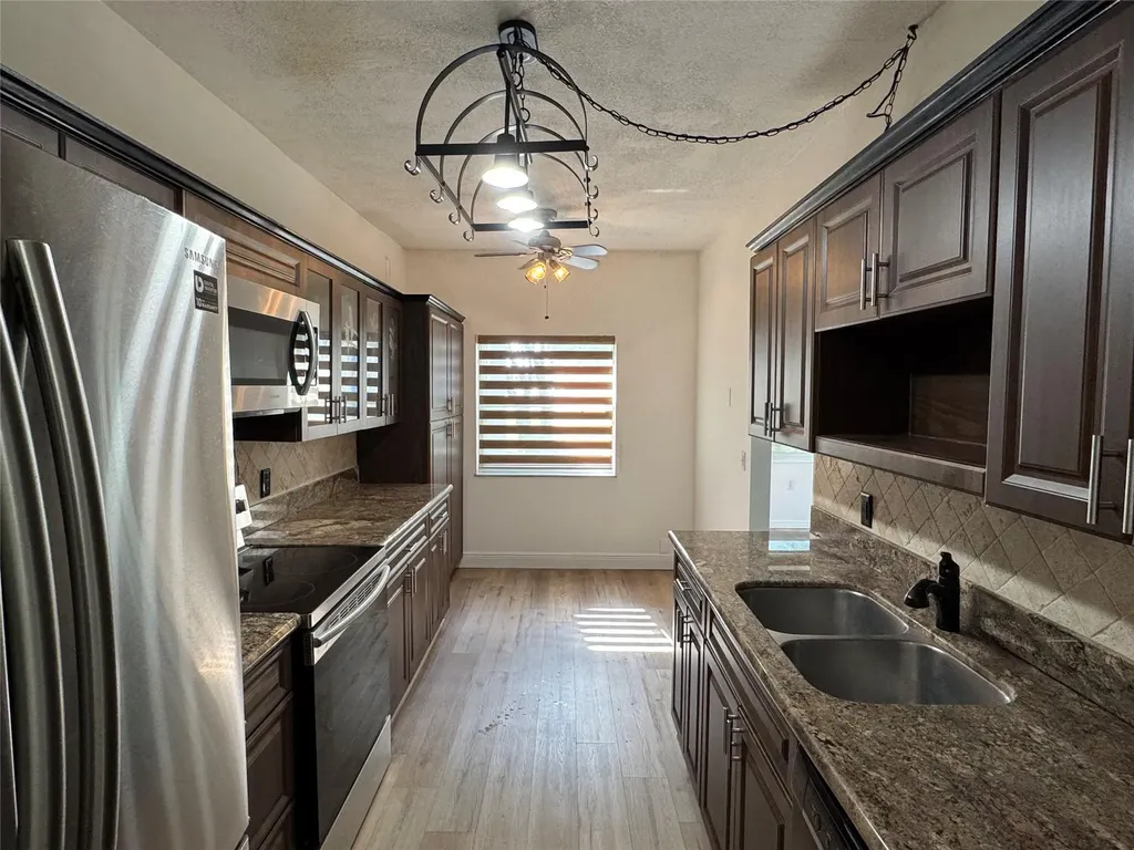 3850 Washington Street Hollywood FL 33021