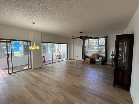 3850 Washington Street Hollywood FL 33021