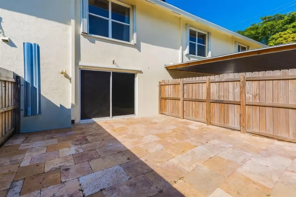 1534 NW 45th Street Deerfield Beach FL 33064