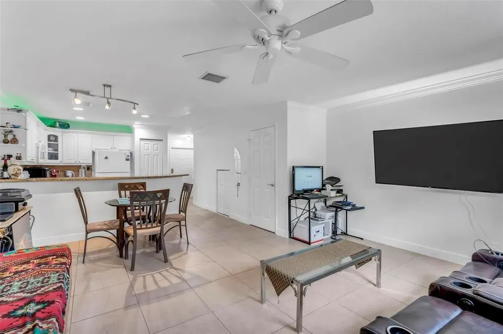 1534 NW 45th Street Deerfield Beach FL 33064
