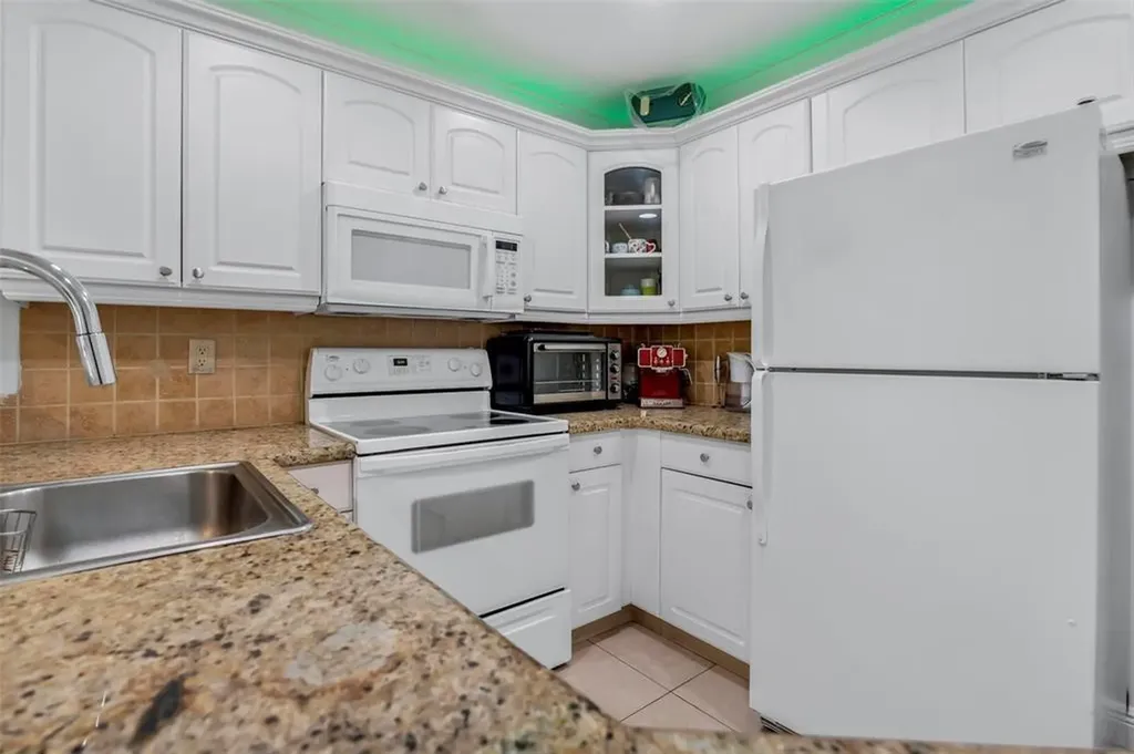 1534 NW 45th Street Deerfield Beach FL 33064