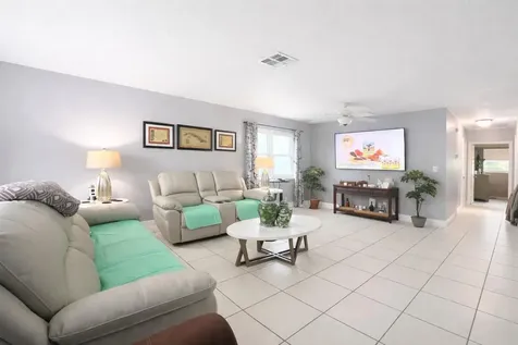 7203 Pine Manor Drive Lake Worth FL 33467