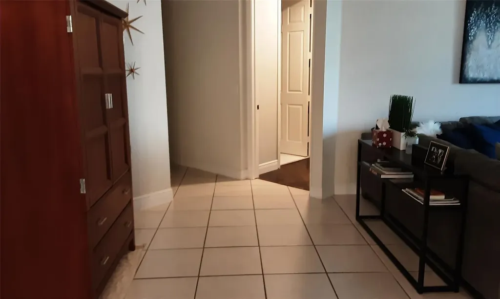 7861 E Exeter Boulevard Fort Lauderdale FL 33321
