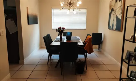 7861 E Exeter Boulevard Fort Lauderdale FL 33321