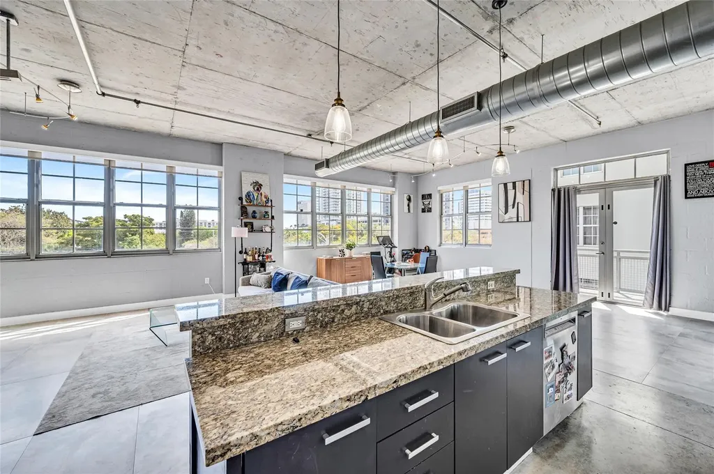 435 N Andrews Avenue Fort Lauderdale FL 33301