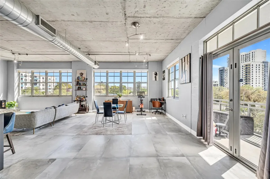 435 N Andrews Avenue Fort Lauderdale FL 33301