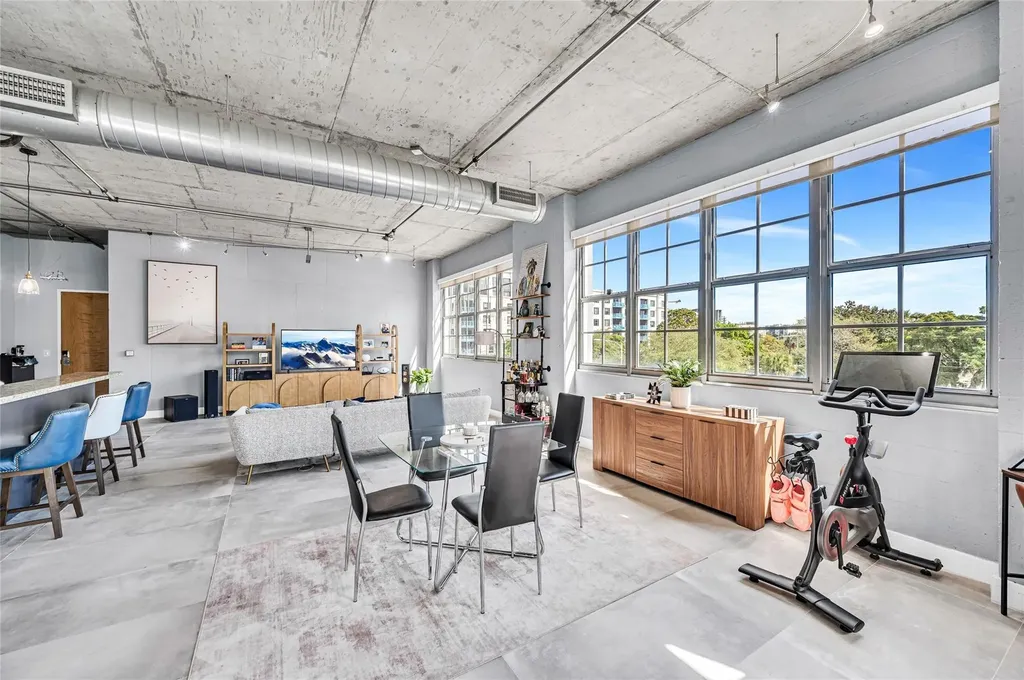 435 N Andrews Avenue Fort Lauderdale FL 33301