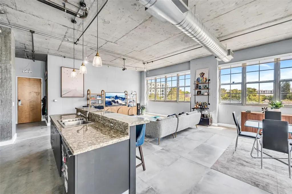 435 N Andrews Avenue Fort Lauderdale FL 33301