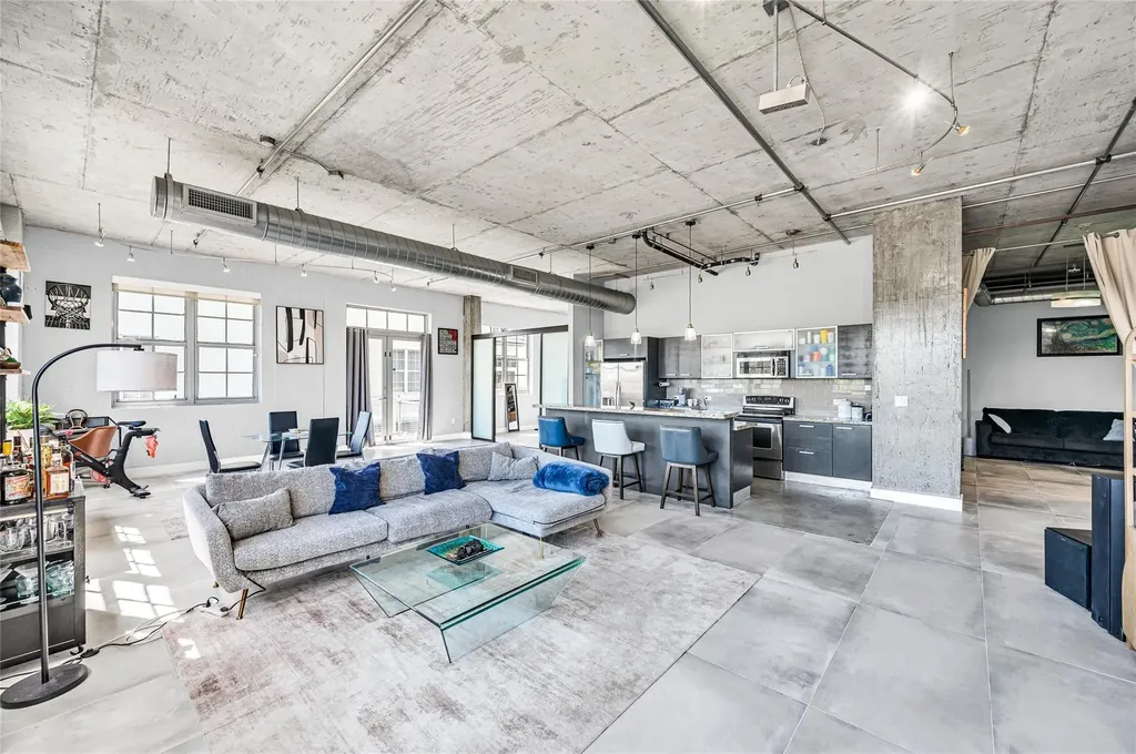 435 N Andrews Avenue Fort Lauderdale FL 33301