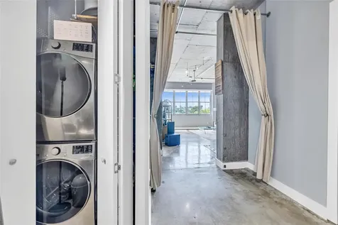 435 N Andrews Avenue Fort Lauderdale FL 33301