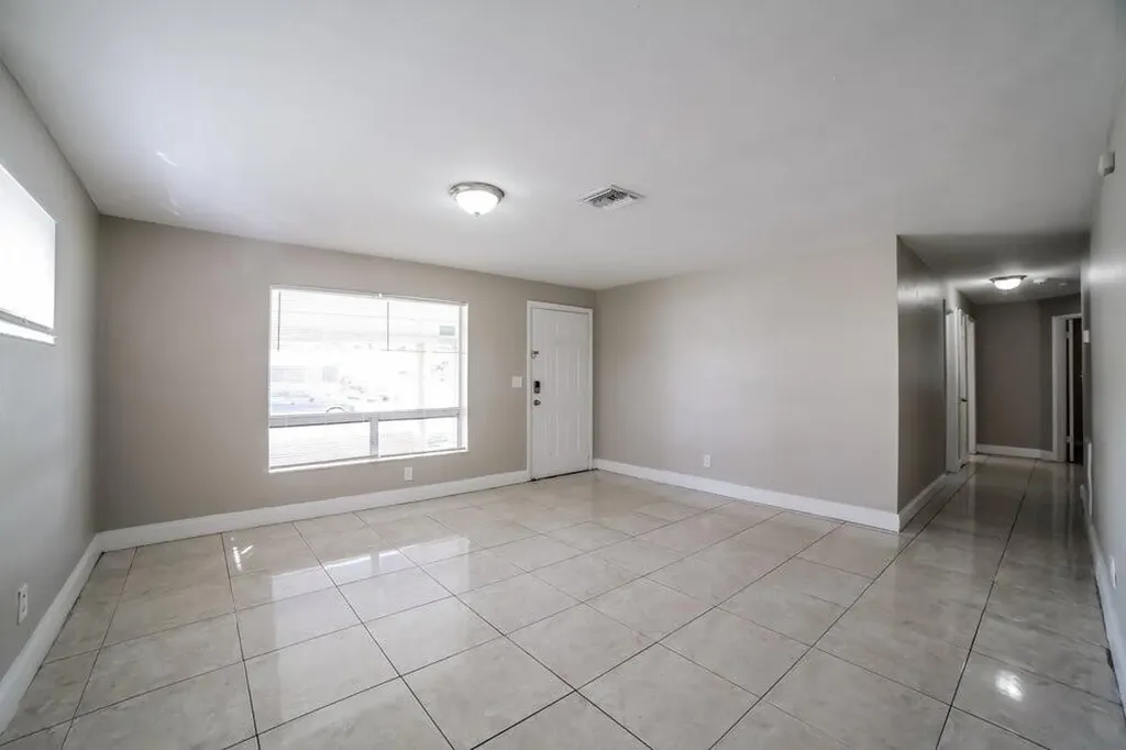 2890 NW 20th Street Fort Lauderdale FL 33311