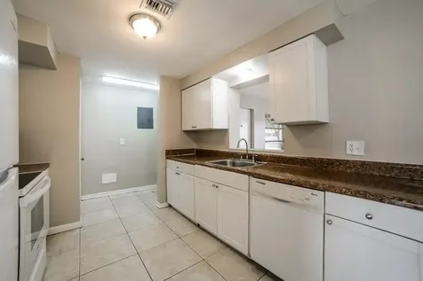 2890 NW 20th Street Fort Lauderdale FL 33311