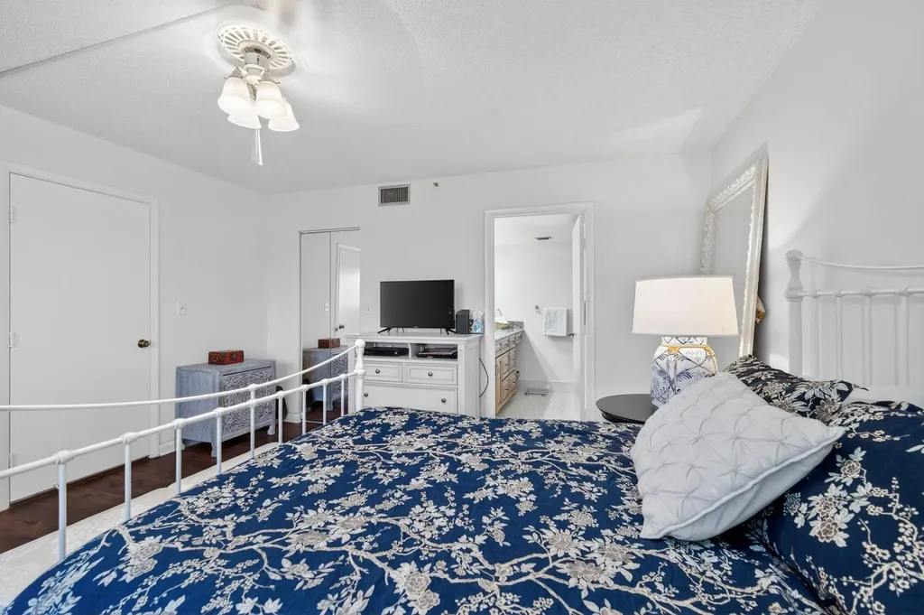6866 Huntington Lane Delray Beach FL 33446