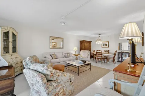 6866 Huntington Lane Delray Beach FL 33446