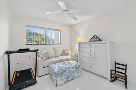 6866 Huntington Lane Delray Beach FL 33446