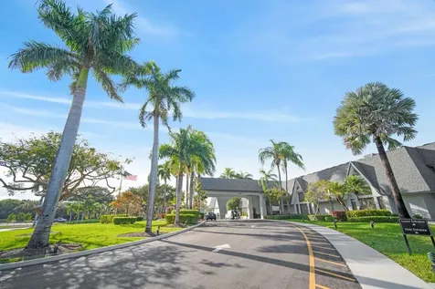 6866 Huntington Lane Delray Beach FL 33446