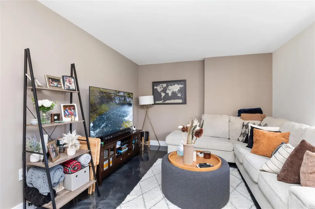 3461 SW 24th Street Miami FL 33145